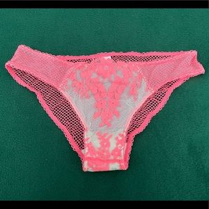 Victoria’s Secret Cheekini